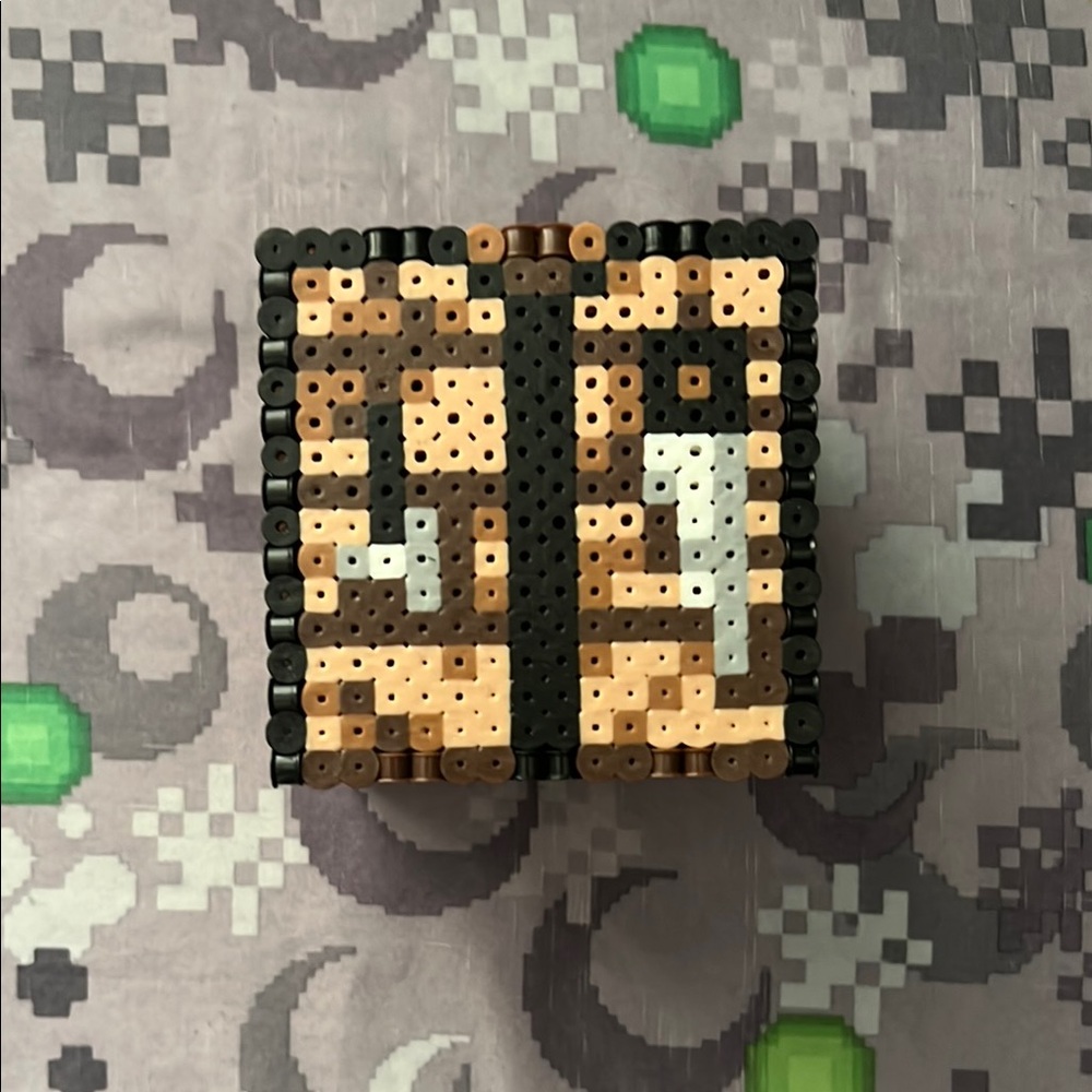 Minecraft Workbench Art Bead